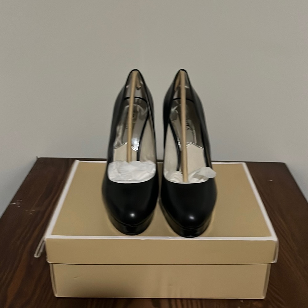 Michael Kors High Heel Pumps